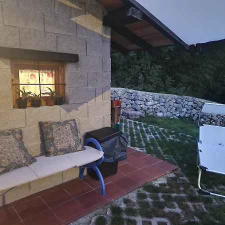 Casa Rural El Cau Country house