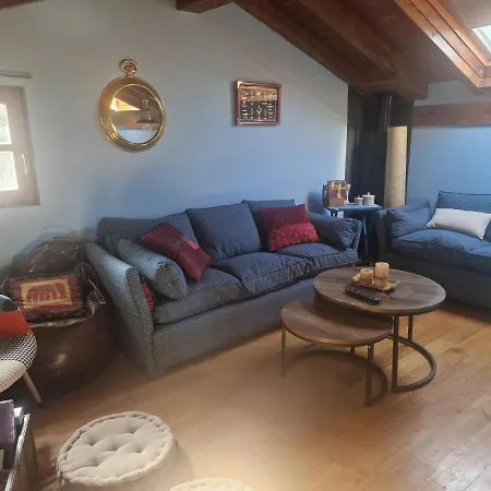 Casa Rural El Cau Country house *